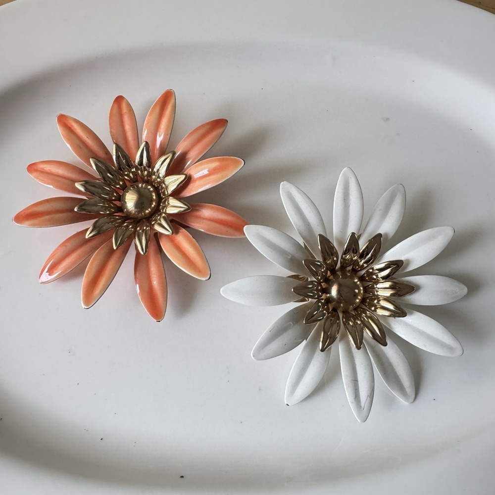 Vtg 60s‎ Mod Sarah Coventry Large Daisy Flower Brooch Pin Enamel Gold Tone Lot